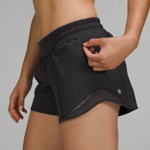 Lululemon Hotty Hot 4 inch short